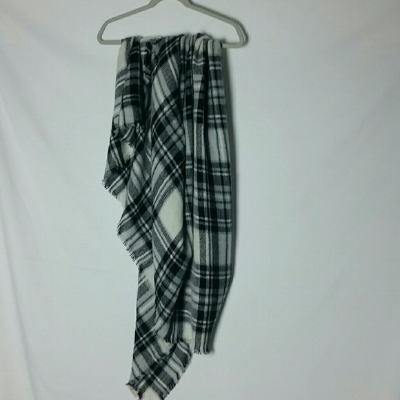 Modcloth oversized scarf/shawl black/white plaid - Picture 1 of 6